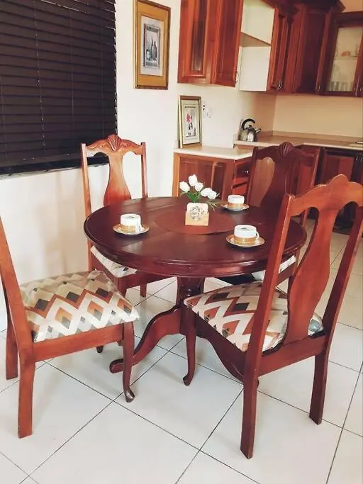 Apartment Serenity Condo In New Kingston Business District